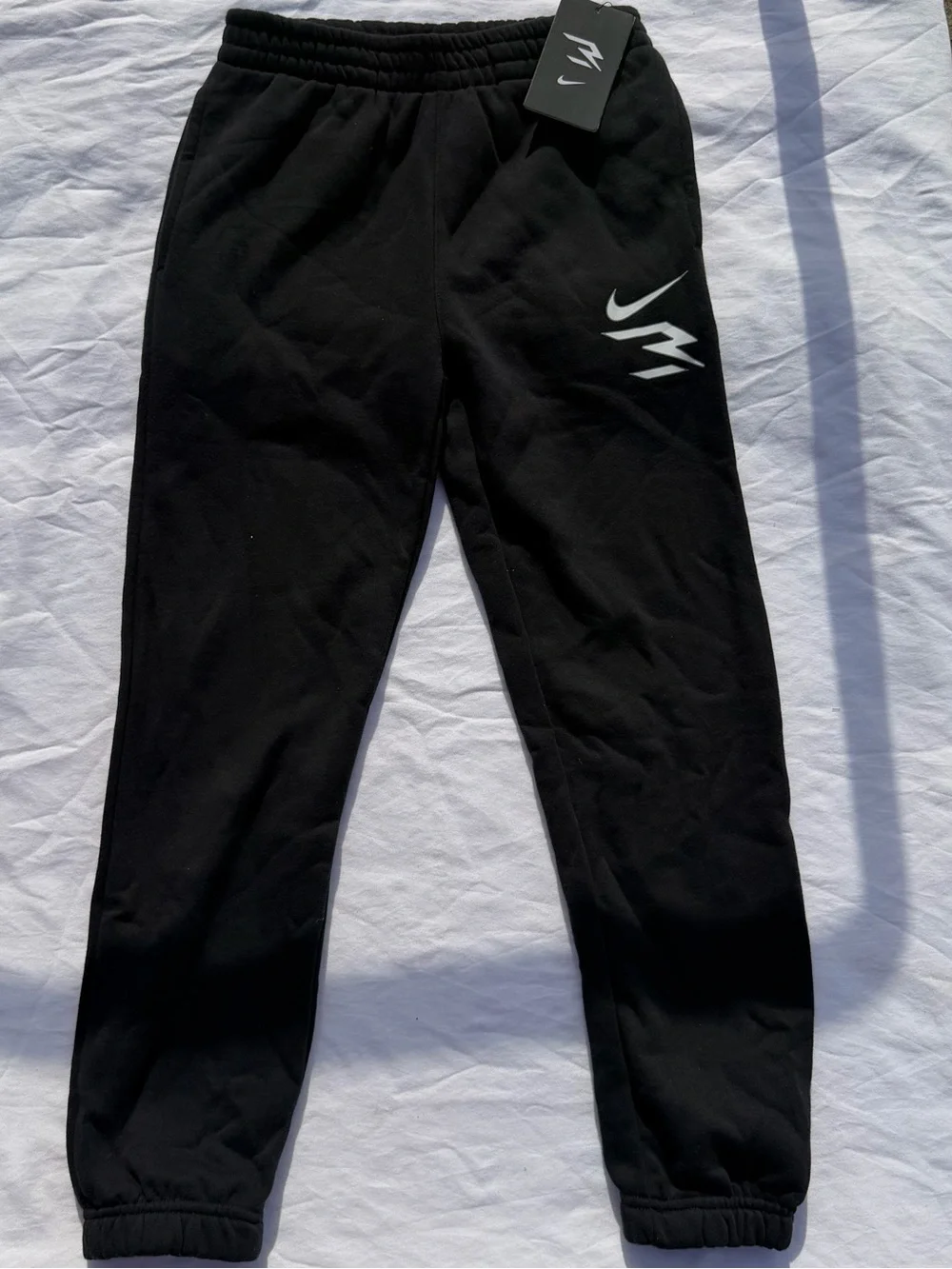 Nike Boys Youth 2pc Jogger & Tee Set - Medium